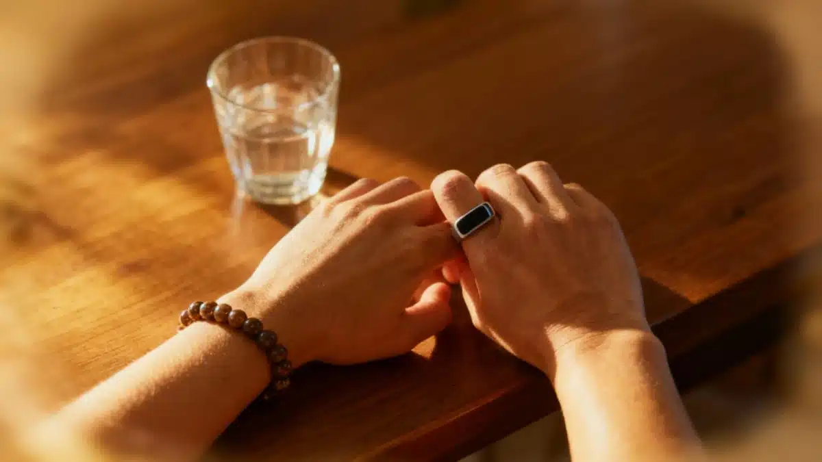 “I finally slept through the night”: This smart ring changes everything for insomniacs